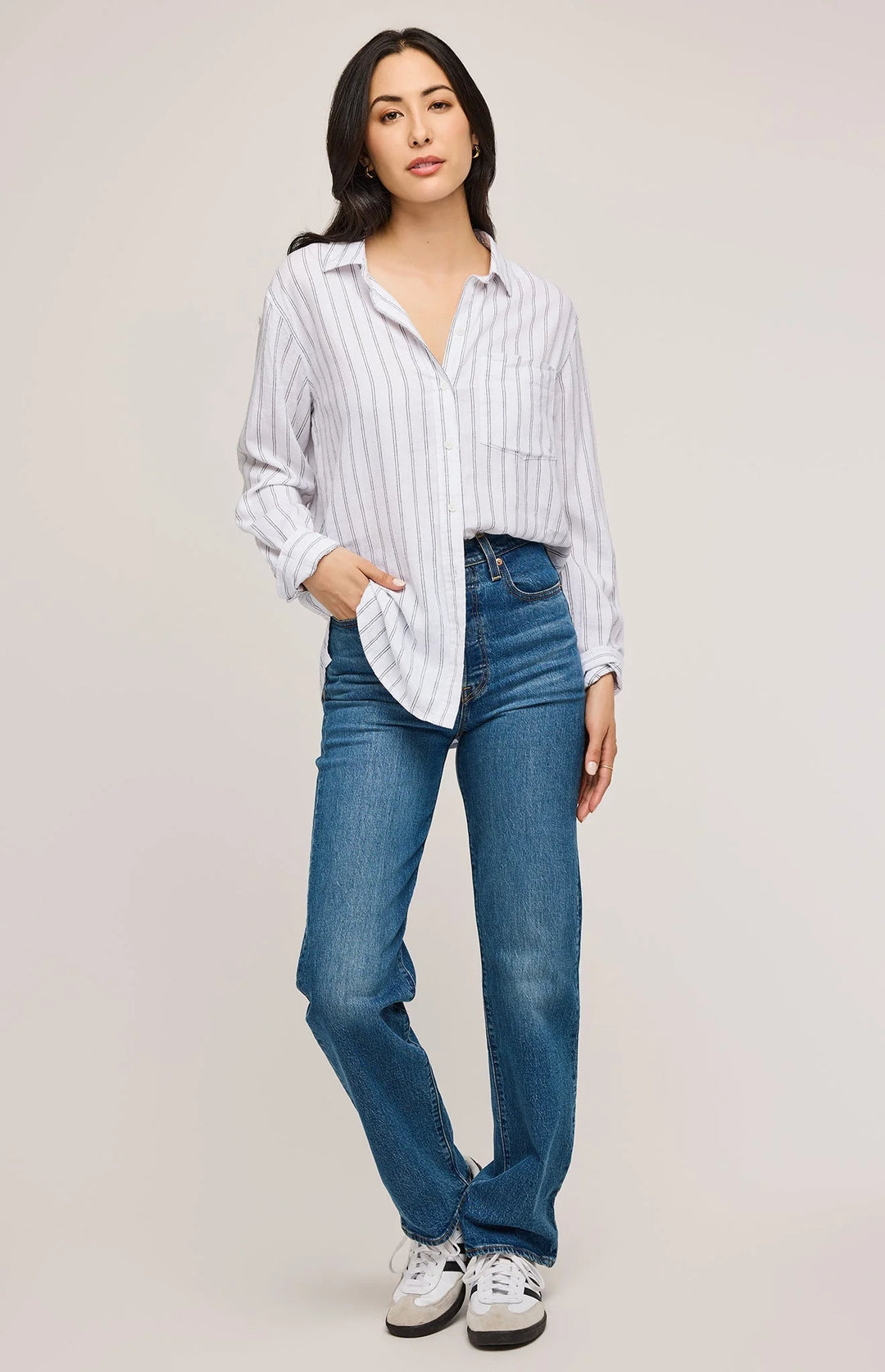 GENTLE FAWN- WOMEN’S DOMINIQUE BUTTON DOWN