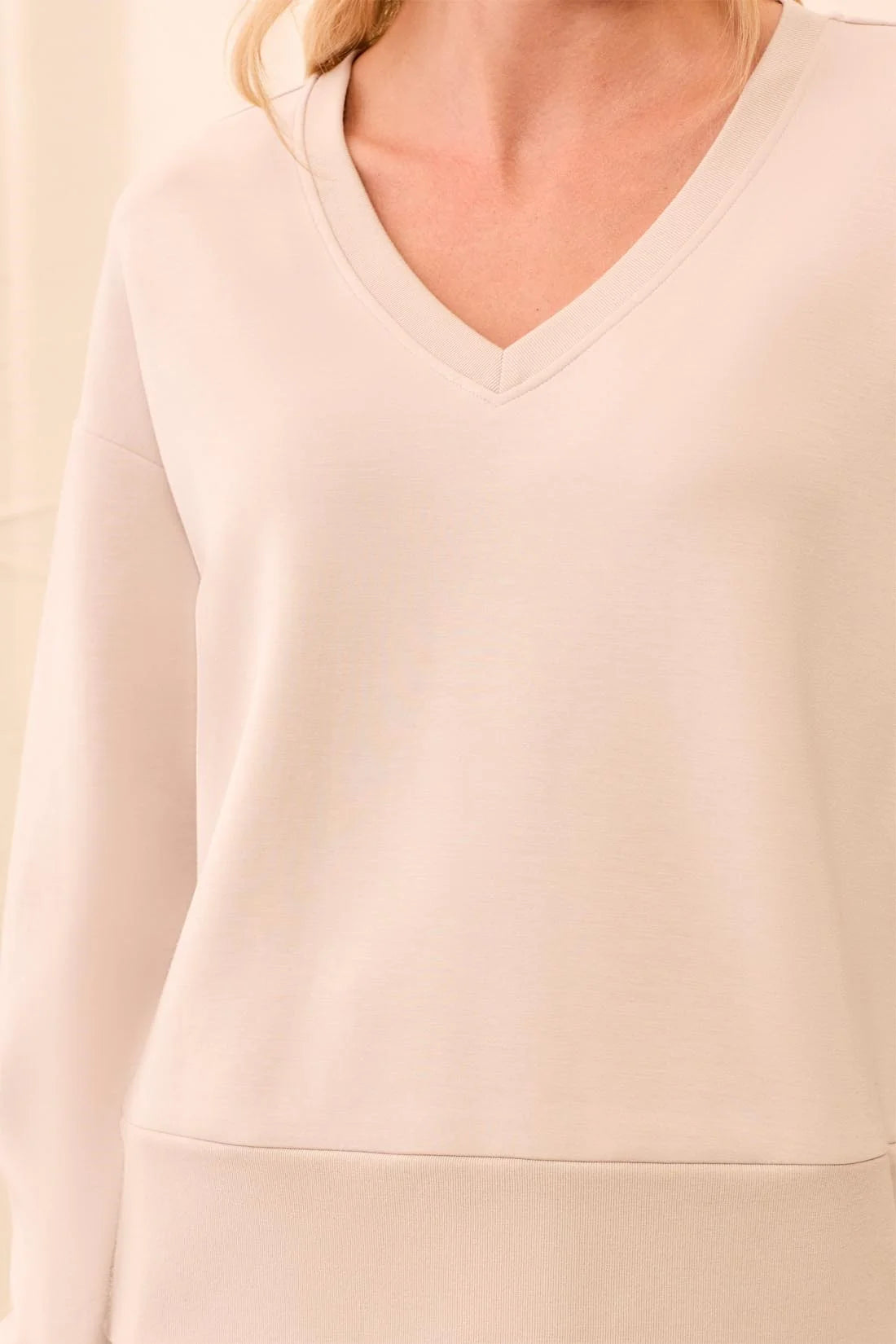 TRIBAL - LONG SLEEVE V-NECK TOP