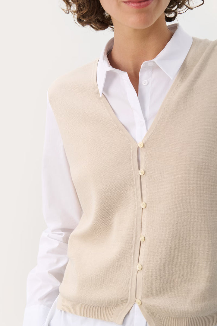 PART TWO- WOMEN’S NATIKA VEST