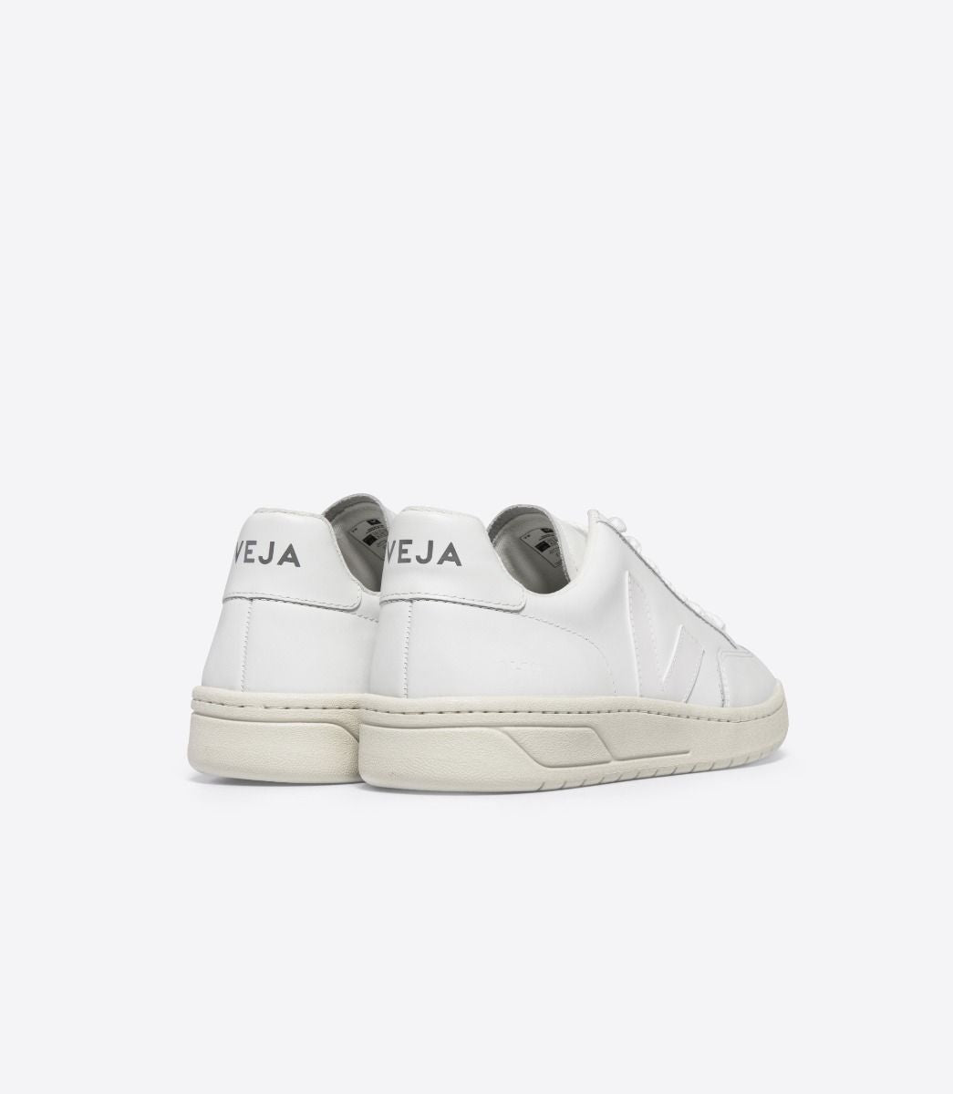 VEJA- MEN’S V-12 LEATHER SHOE