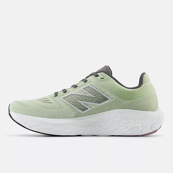 NEW BALANCE- WOMENS 880 SNEAKER