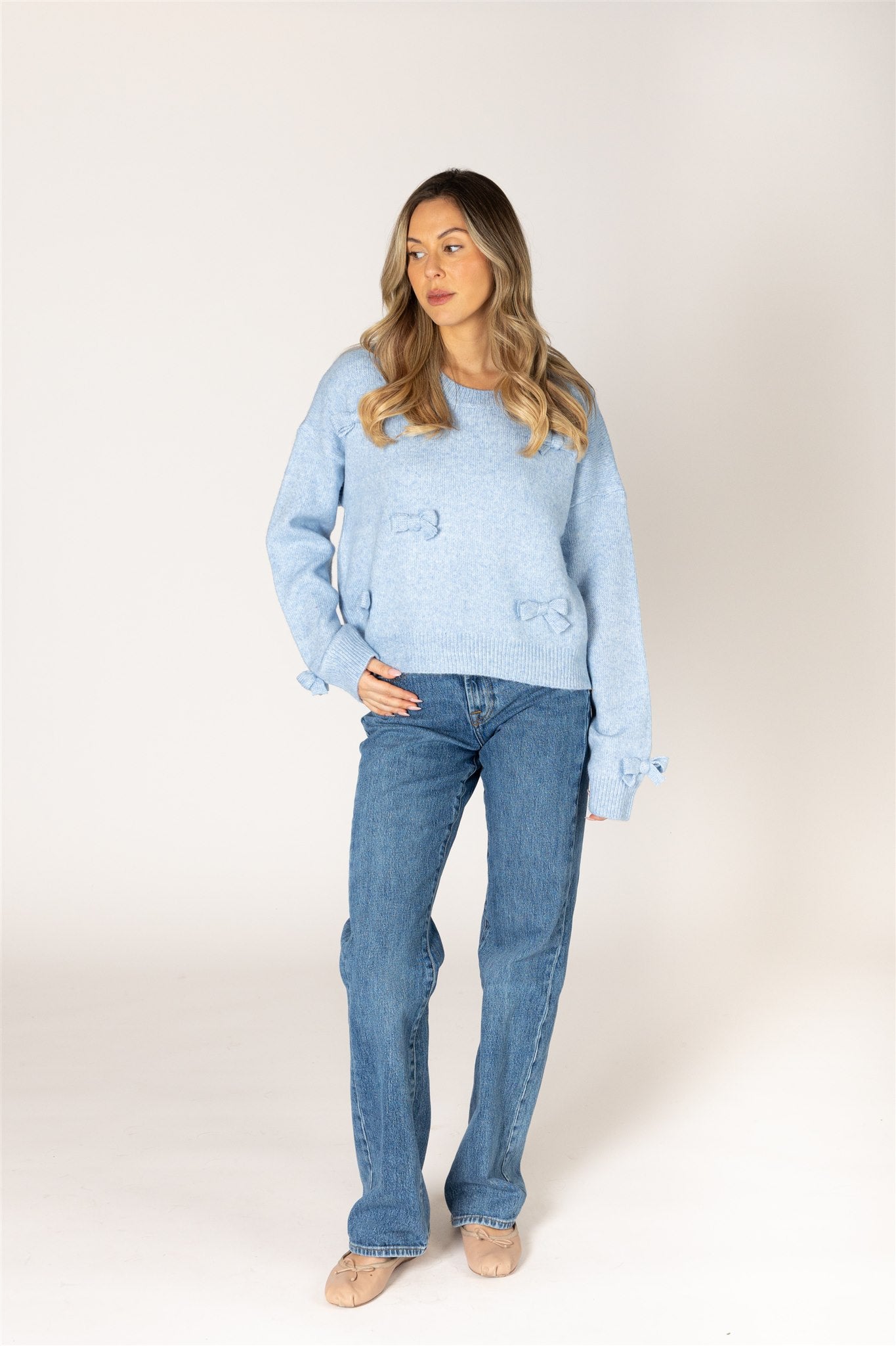 LYLA & LUXE - JESSIEBOW NOVELTY BOW SWEATER