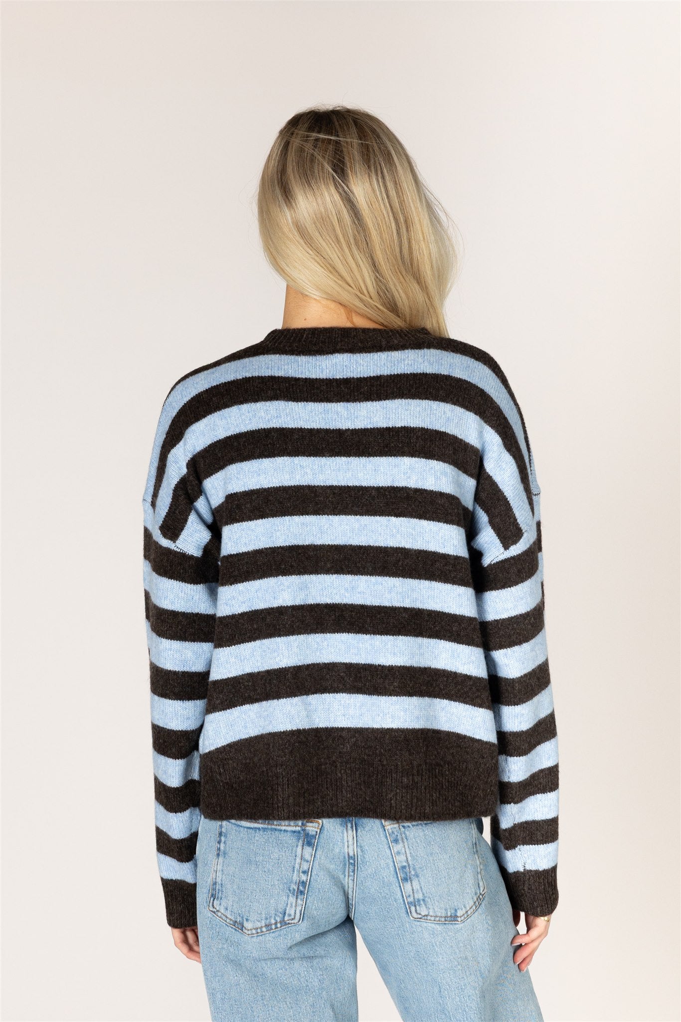 LYLA & LUXE - JESSIEHRT HEART STRIPE SWEATER
