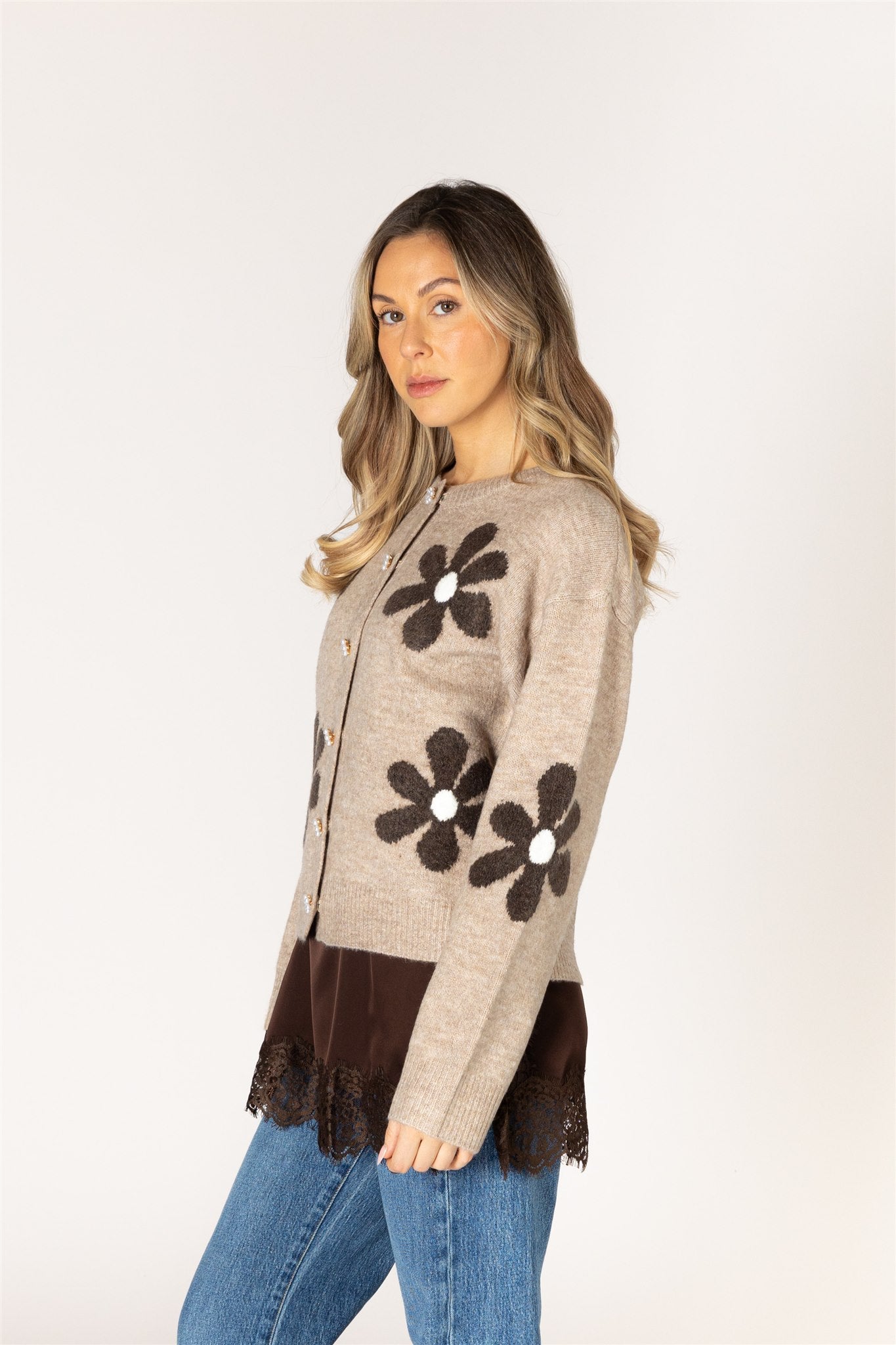 LYLA & LUXE - JORGIE NOVELTY FLOWER CARDI