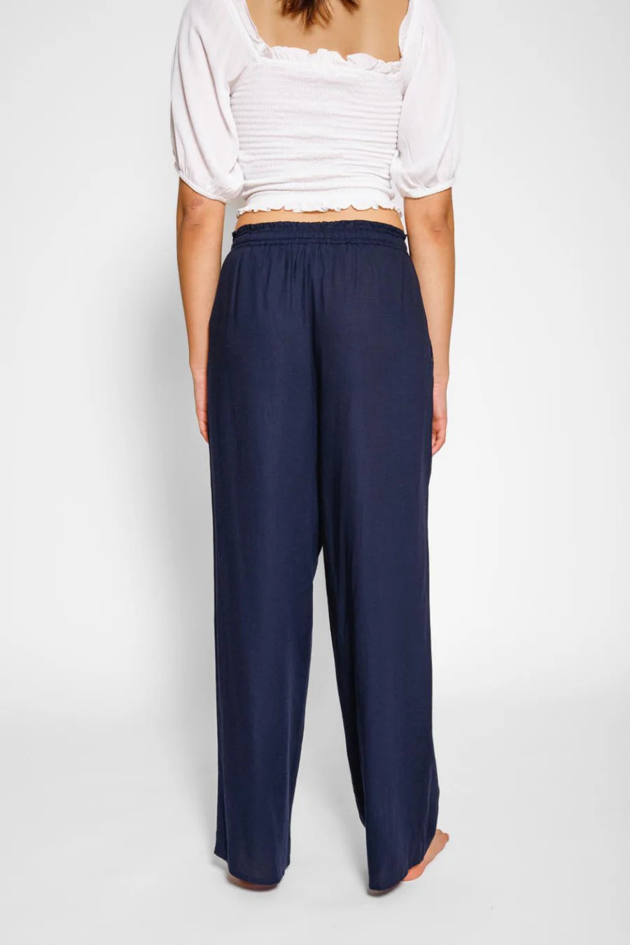 KOY RESORT- WOMEN'S CAPRI TRAVEL PANT COVER UP