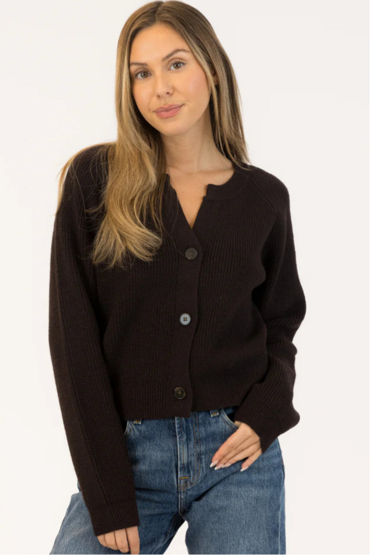 LYLA & LUXE - WOMEN'S BELLE SWEATER