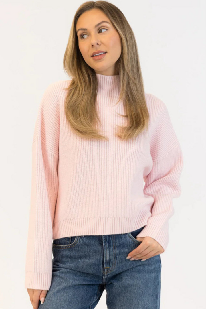 LYLA & LUXE - WOMEN'S EVOLET SWEATER