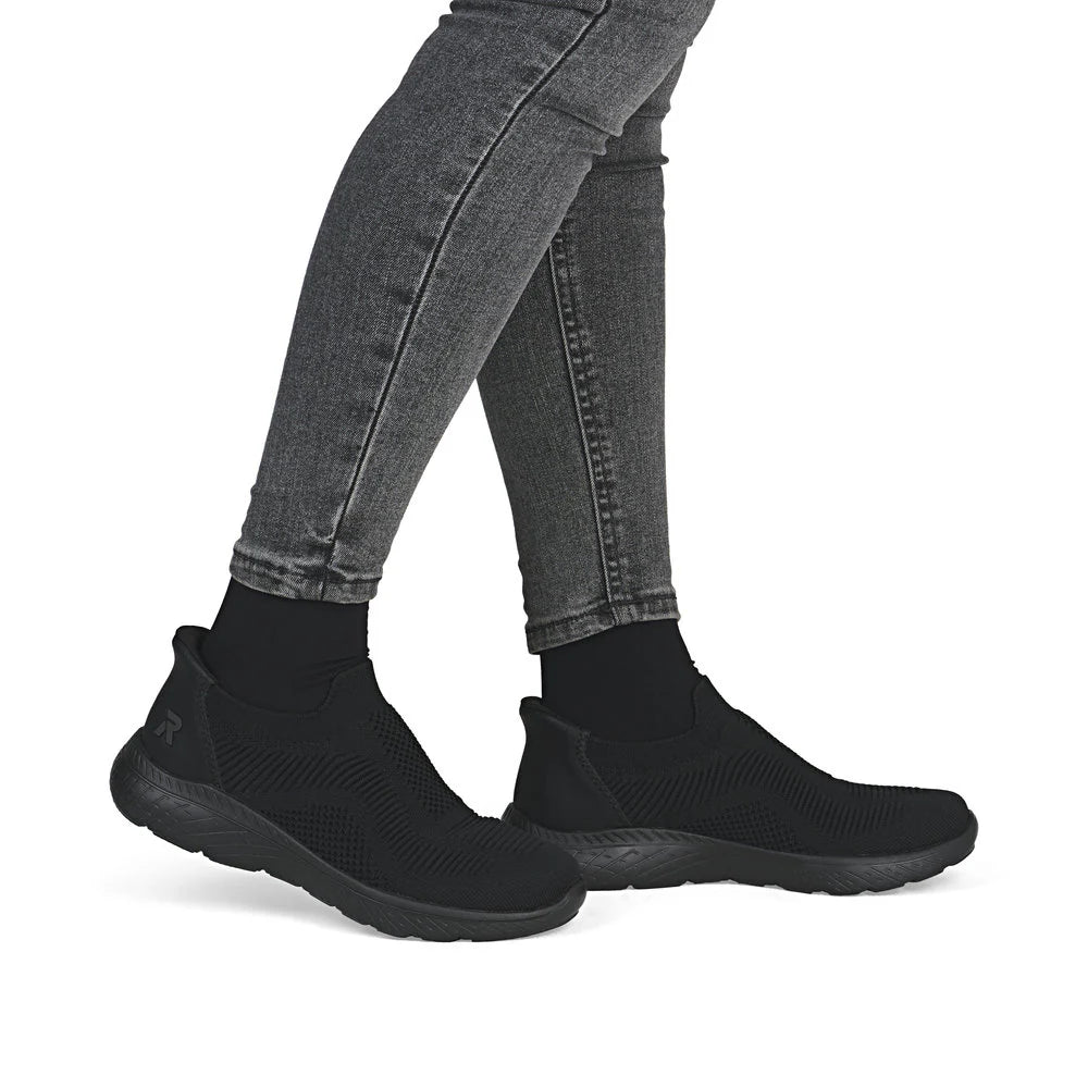 RIEKER- WOMEN'S SLIP ON SHOE M5072-00