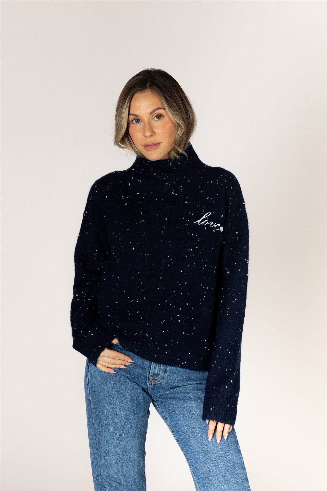 LYLA & LUXE - MACYFLECK HEART FLECK SWEATER