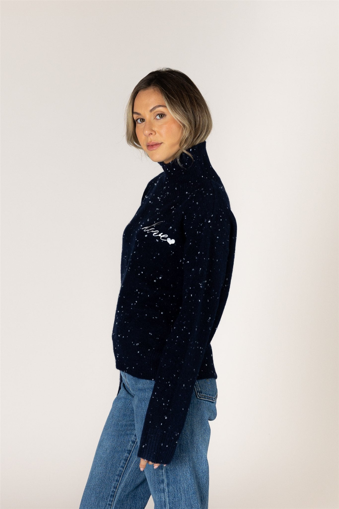 LYLA & LUXE - MACYFLECK HEART FLECK SWEATER