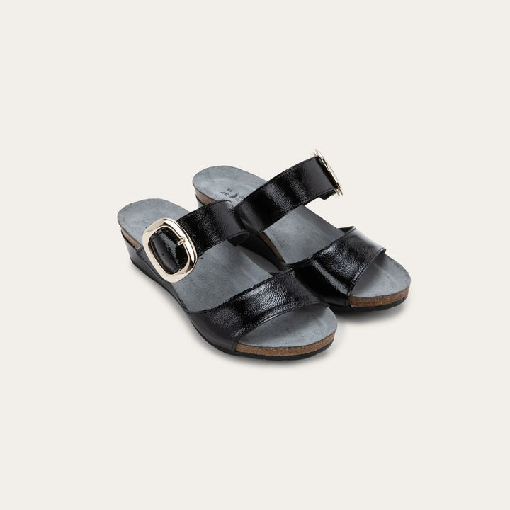 NAOT - WOMEN'S MAGIC SANDAL
