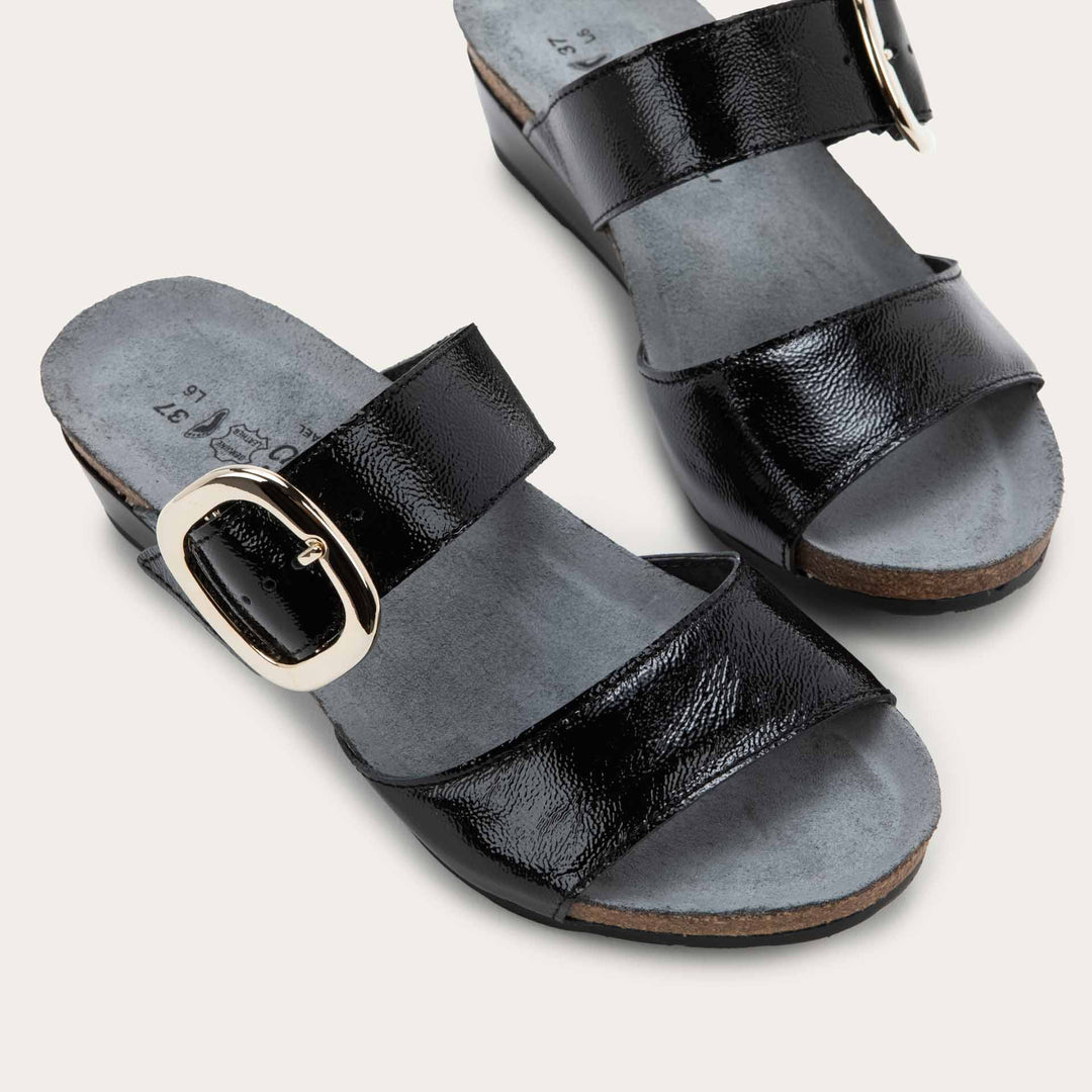 NAOT - WOMEN'S MAGIC SANDAL