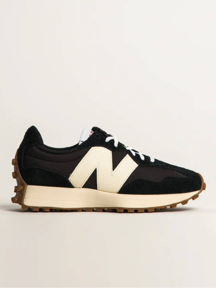 NEW BALANCE - WOMEN'S ATHLETIC THE 327 SNEAKER – Bigley Shoes and Clothing