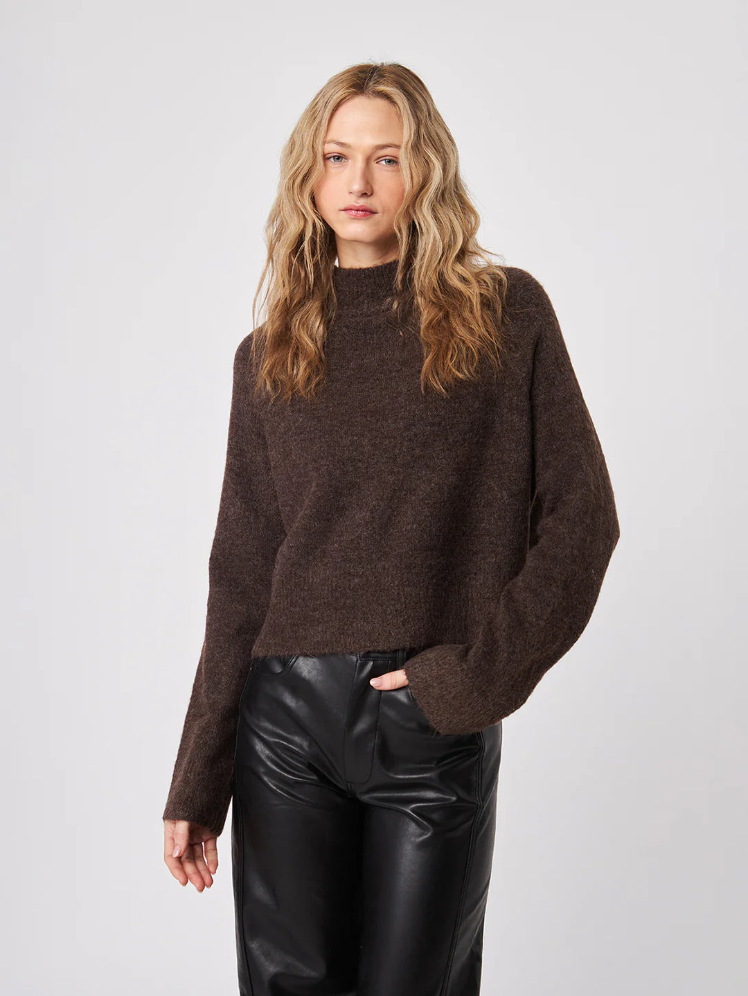 JOHN + JENN - WOMEN'S OLIVER SWEATER