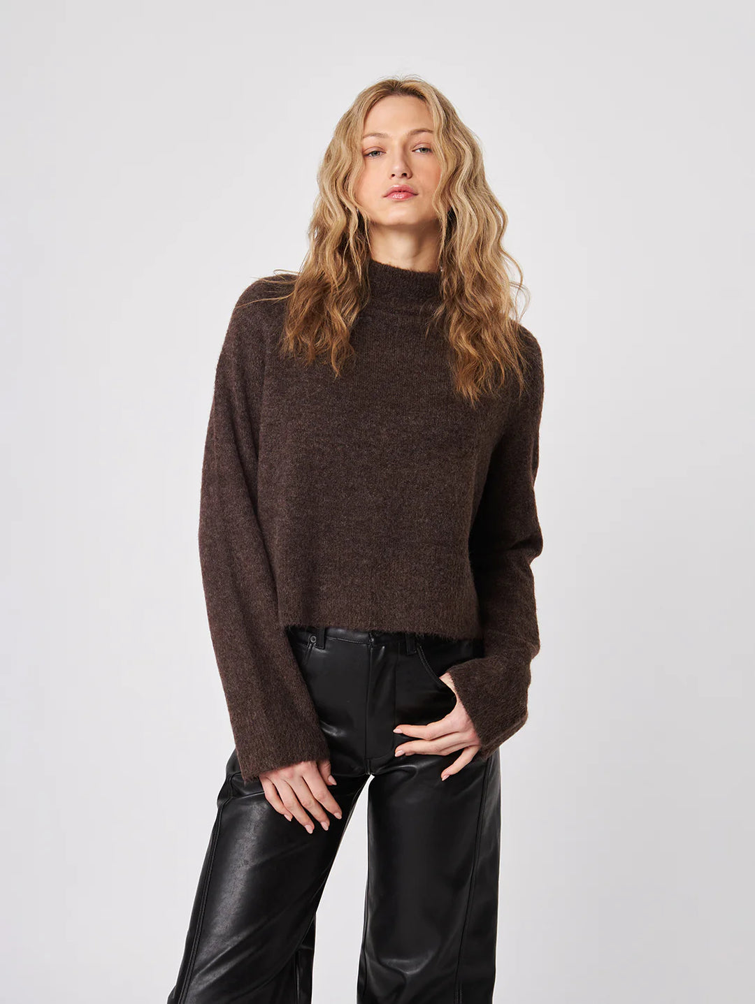 JOHN + JENN - WOMEN'S OLIVER SWEATER