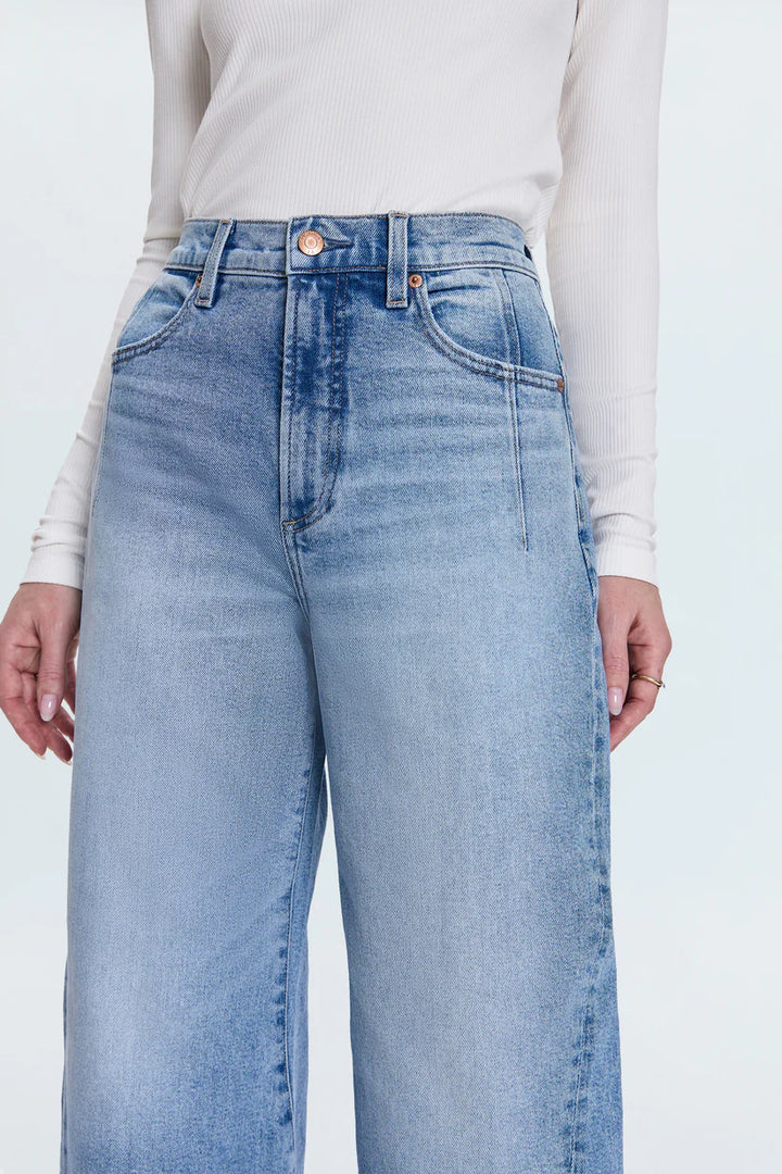 PISTOLA - WOMEN'S HIGH RISE BOWED ANKLE KYRA PANT 