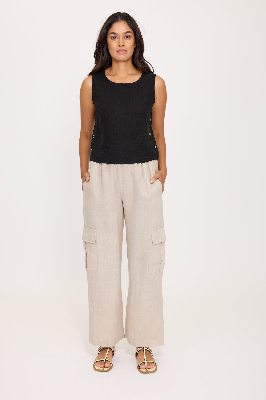 PISTACHE  - SLEEVELESS LINEN TOP W/ BUTTON SIDES R-03091