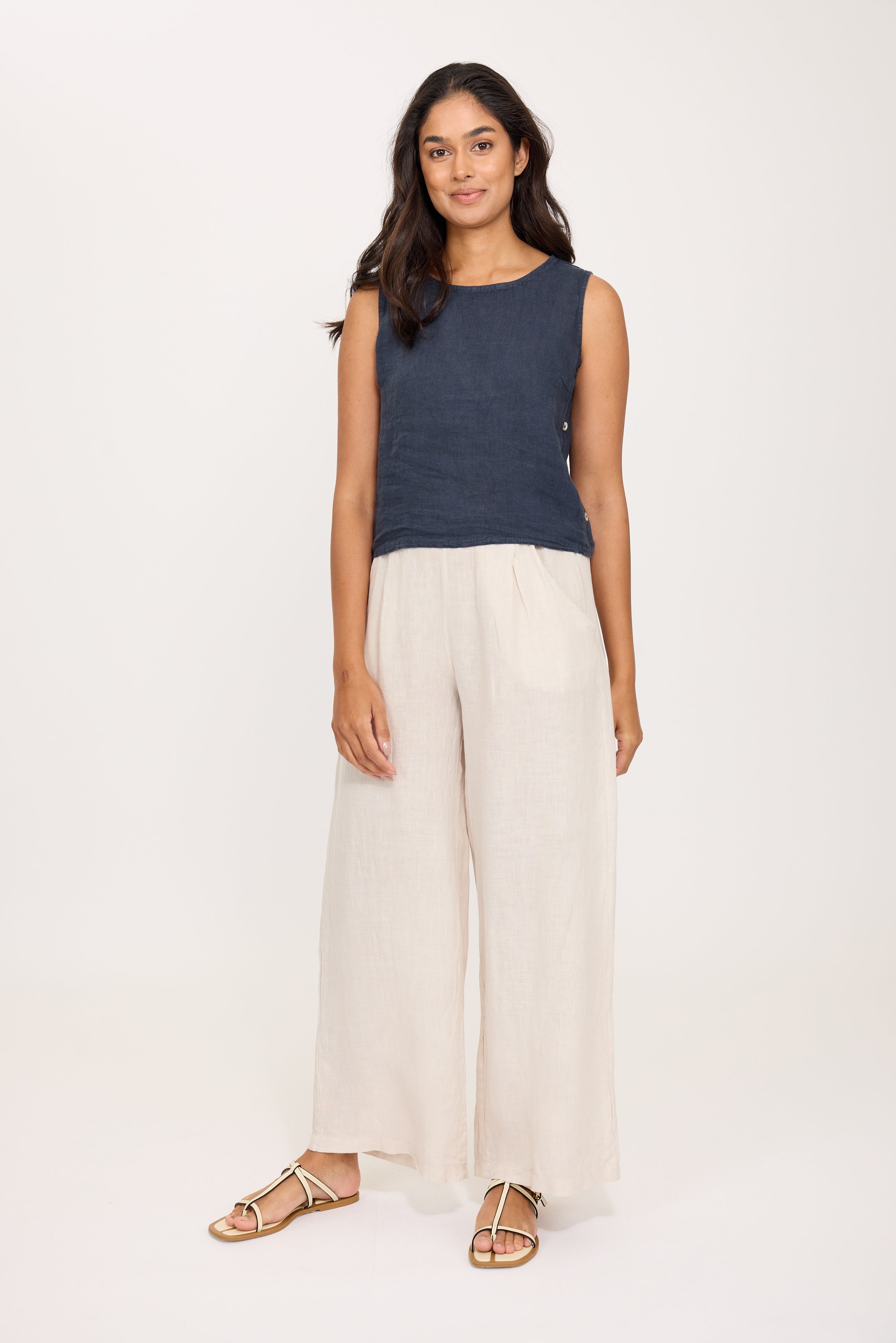 PISTACHE - SLEEVELESS LINEN TOP W/ BUTTON SIDES