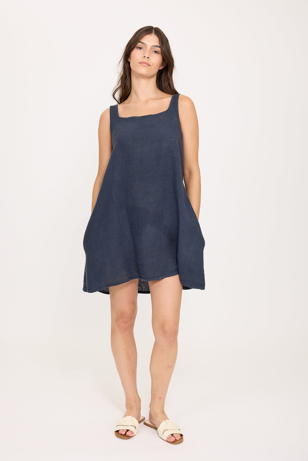 PISTACHE - LINEN PINAFORE DRESS