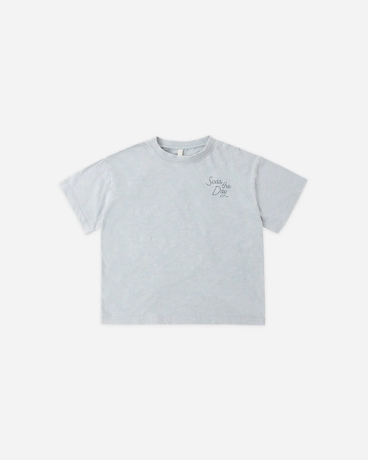 RYLE + CRU - RELAXED TEE SEAS THE DAY