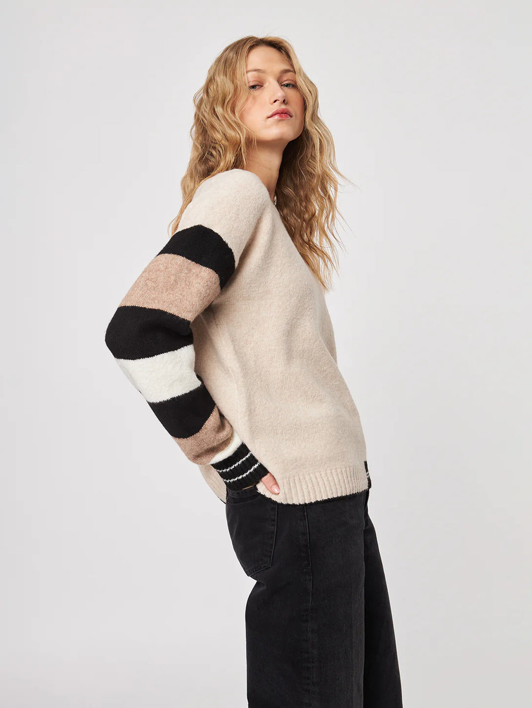 JOHN + JENN - WOMEN'S REED SWEATER