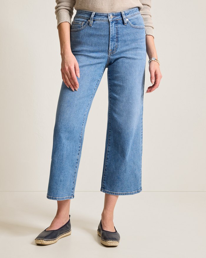 TOMMY BAHAMA- WOMEN'S HIGH-RISE CROPPED WIDE-LEG JEANS