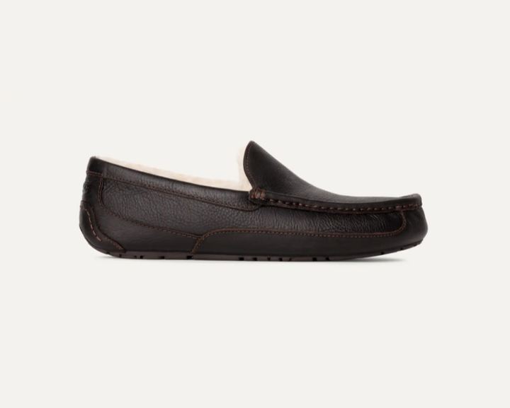 UGG- MEN'S ASCOT SLIPPER