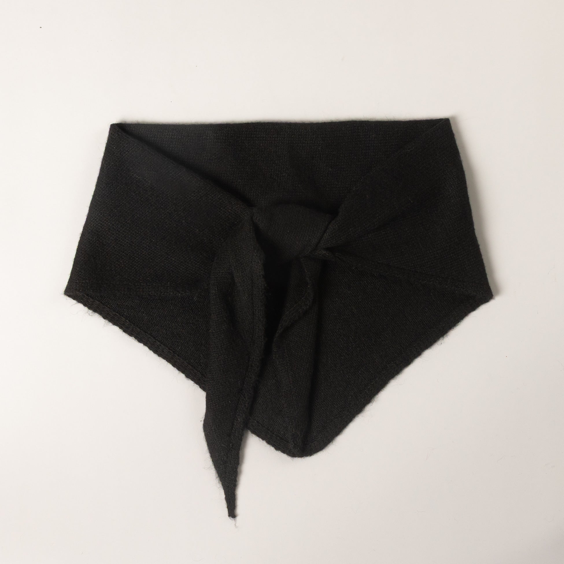 LYLA & LUXE - T-SCARF TRIANGLE SCARF