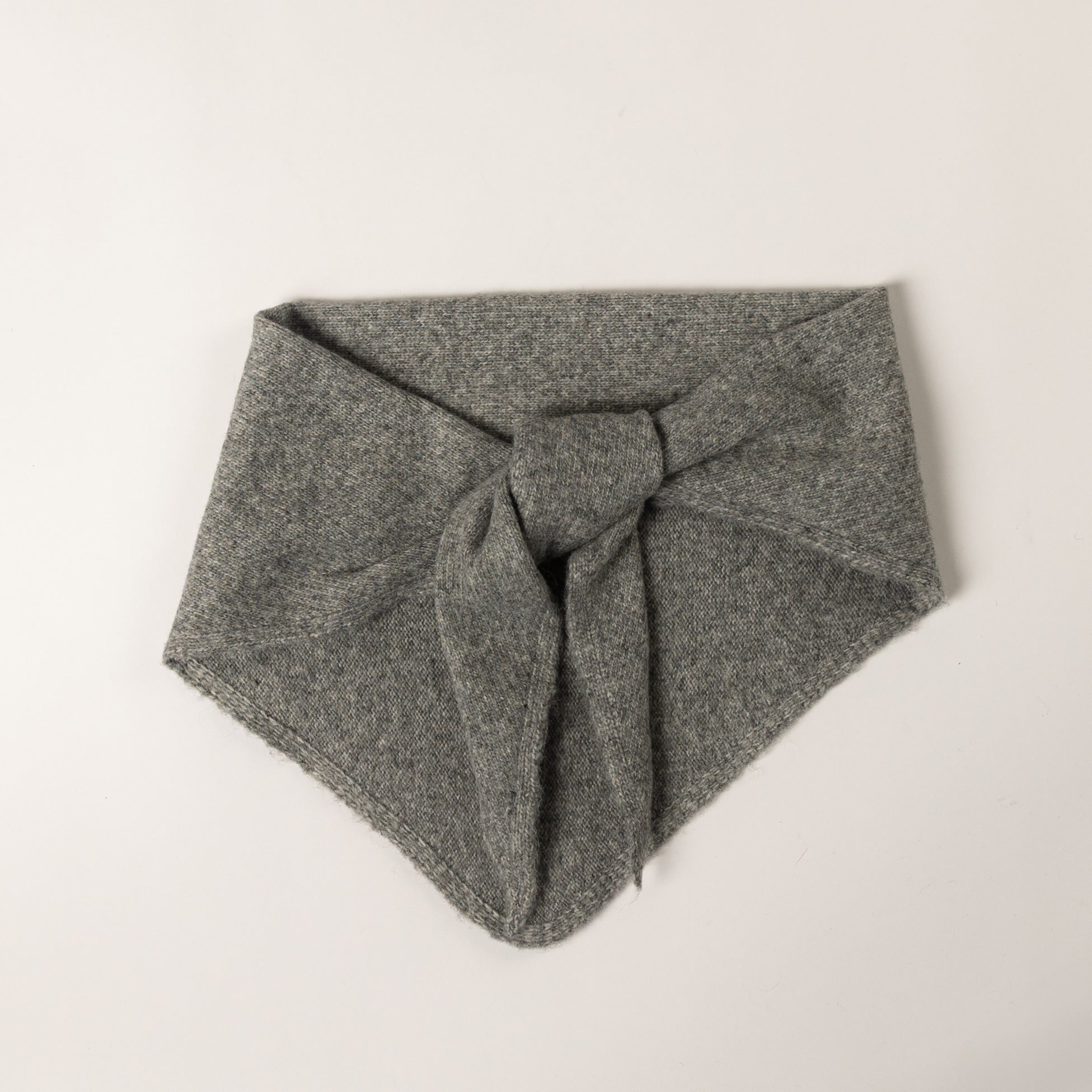 LYLA & LUXE - T-SCARF TRIANGLE SCARF