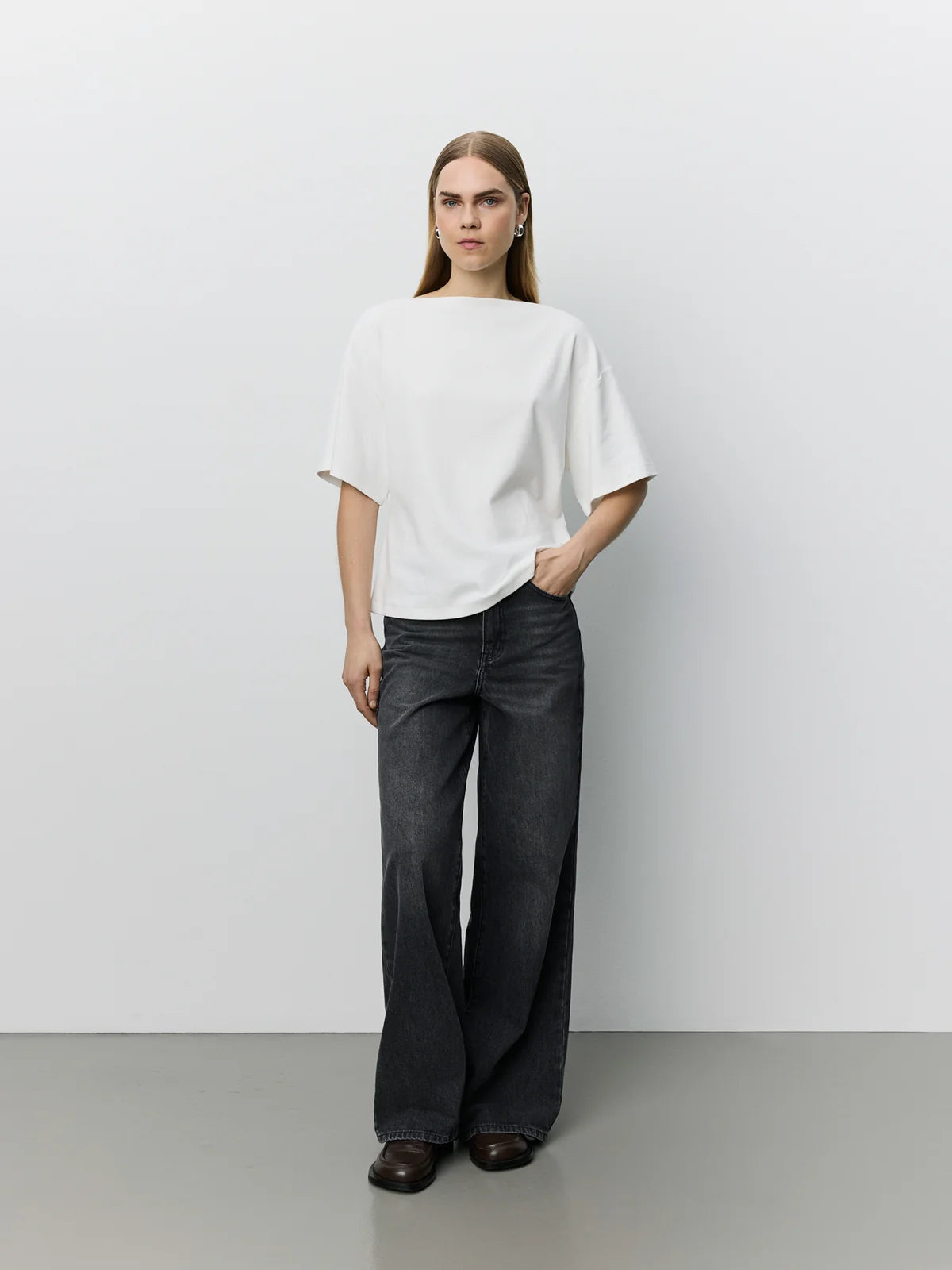 SOFIE SCHNOOR - TEASW BOATNECK TSHIRT