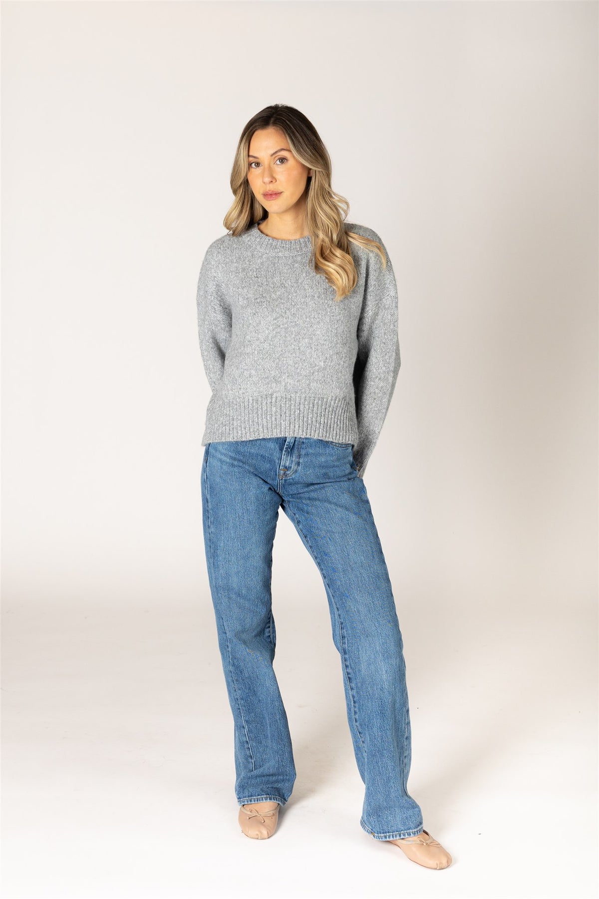 LYLA & LUXE - TIMMY MUST HAVE CREW SWEATER