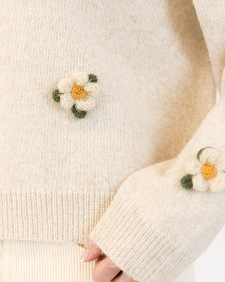 LYLA & LUXE - WOMEN'S HOLLY FLOWER SWEATER