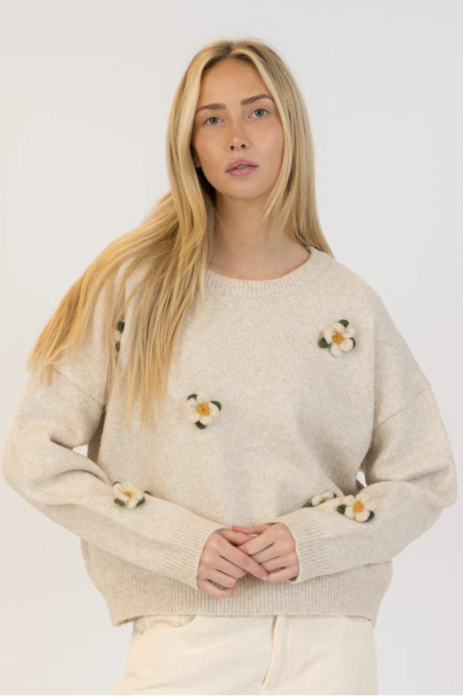 LYLA & LUXE - WOMEN'S HOLLY FLOWER SWEATER
