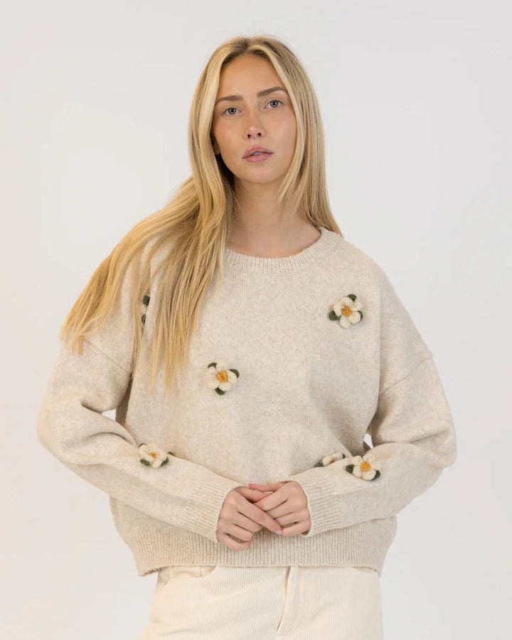 LYLA & LUXE - WOMEN'S HOLLY FLOWER SWEATER