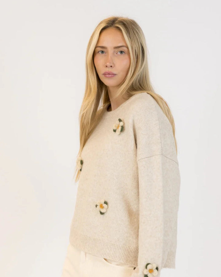 LYLA & LUXE - WOMEN'S HOLLY FLOWER SWEATER