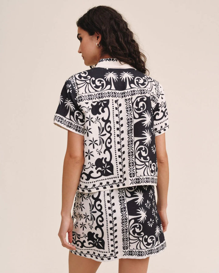 BELLA DAHL - BANDANA SS CAMP SHIRT