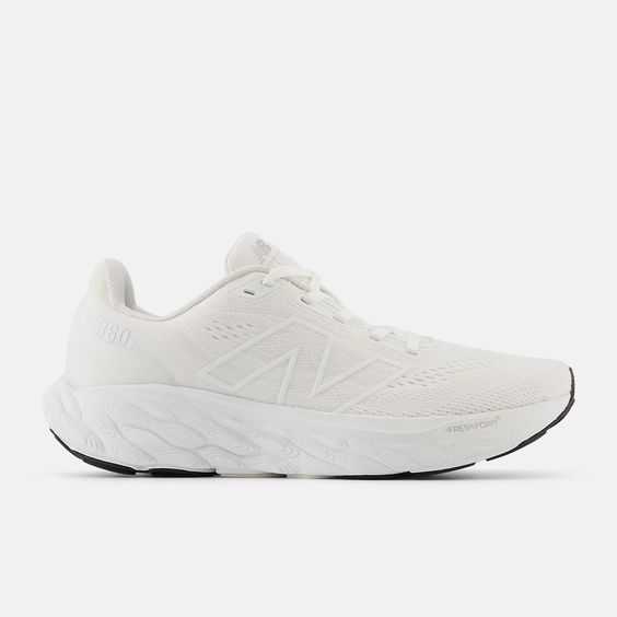 NEW BALANCE- WOMEN'S 880 ATHLETIC SHOE