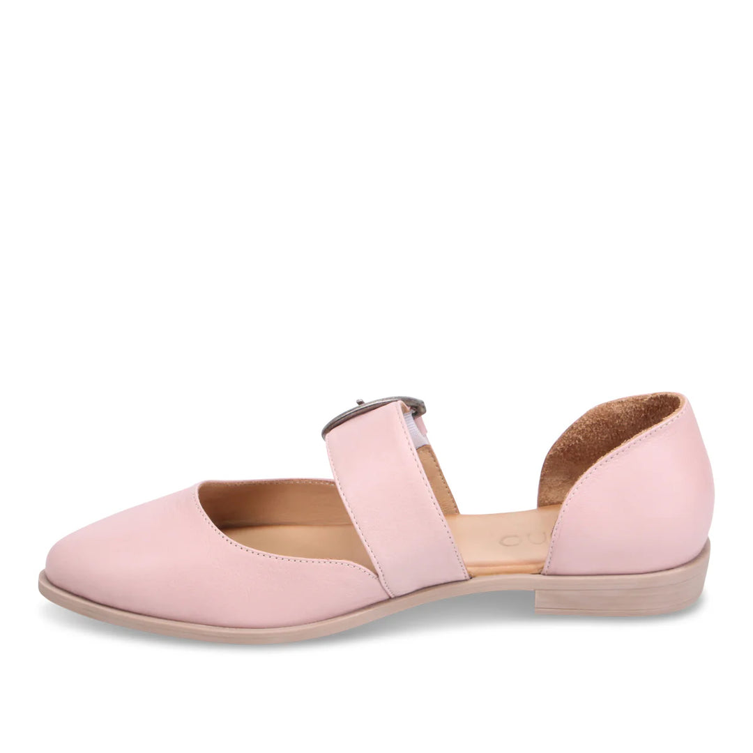 BUENO - BRITTNAY FLAT 26WE0500