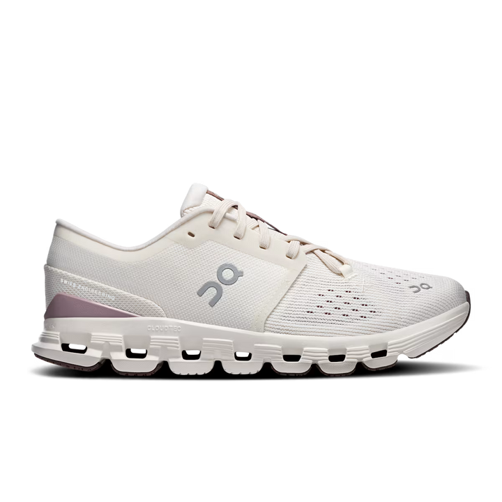ON RUNNING - WOMEN'S CLOUD X 4 SHOE