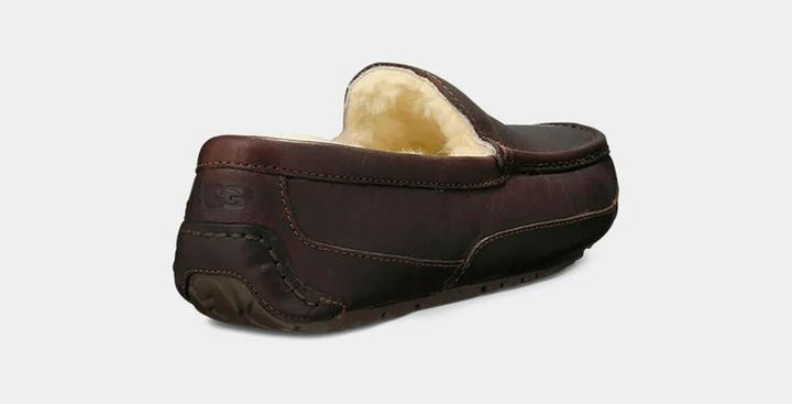 UGGS- MEN'S ASCOT SLIPPER