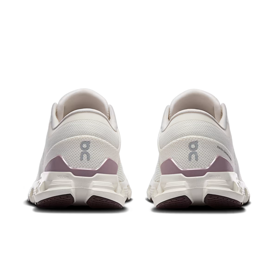 ON RUNNING - WOMEN'S CLOUD X 4 SHOE