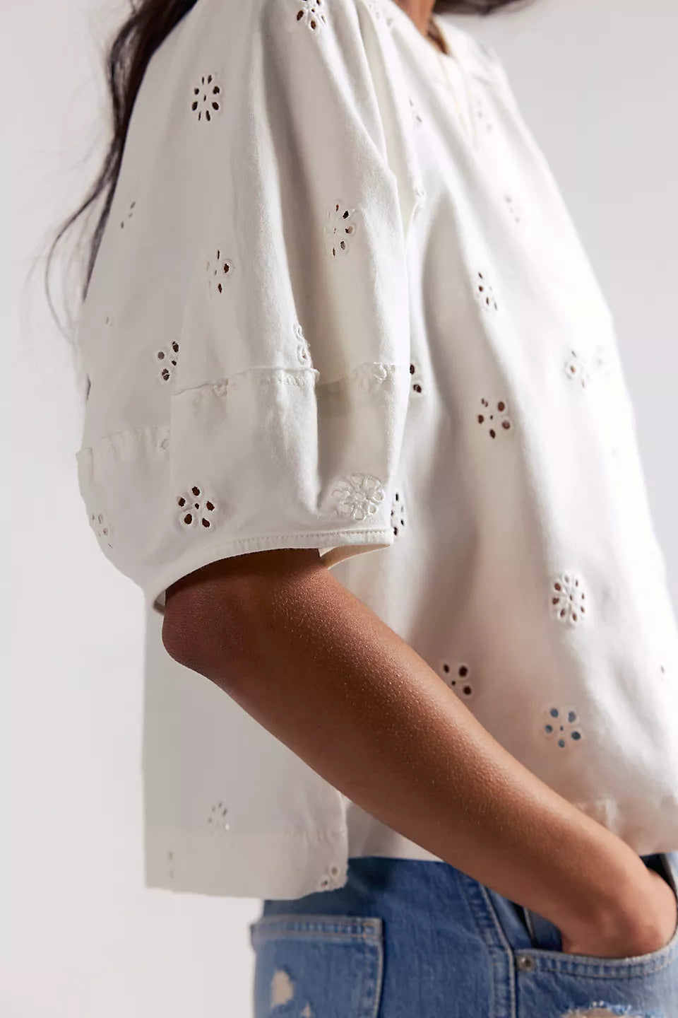 FREE PEOPLE - JESSIE EYELET TEE