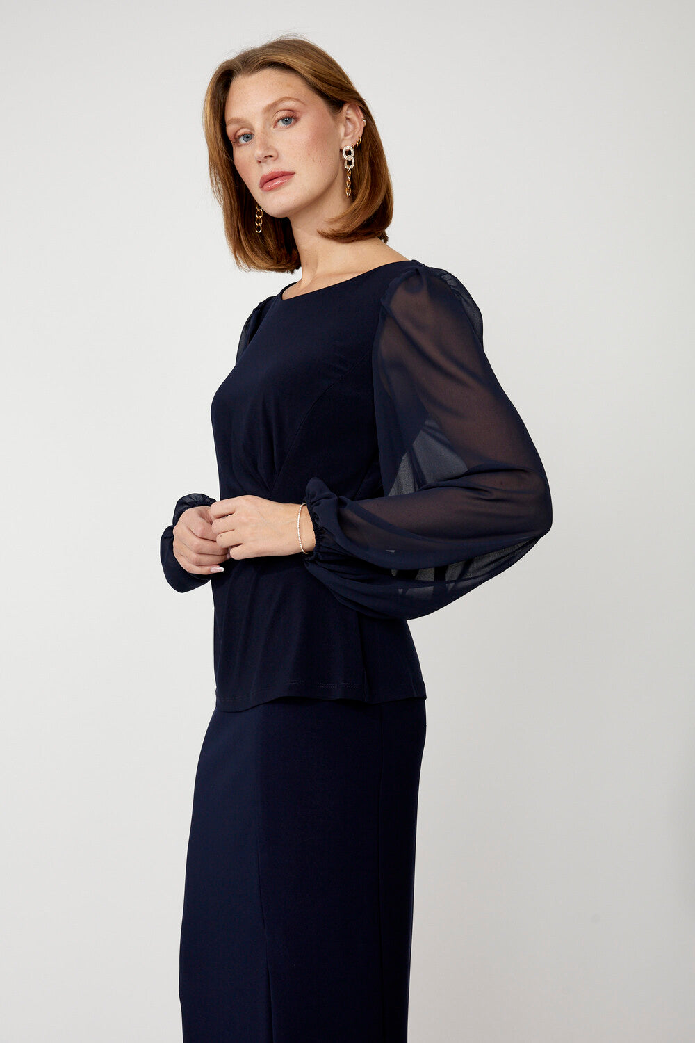 FRANK LYMAN- Women's Elegant Boat Neck Pullover Top