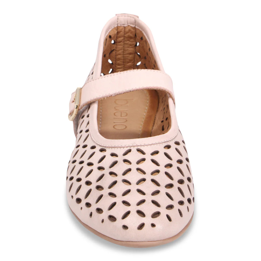 BUENO - KEHLANI FLAT 26WE1701