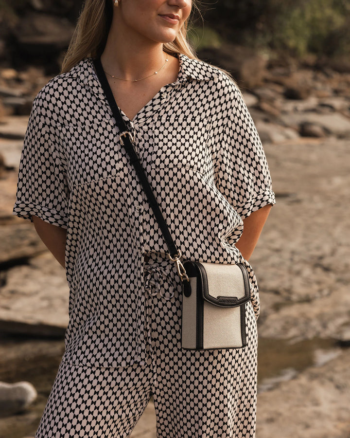 LOUENHIDE- YOKO PHONE BAG