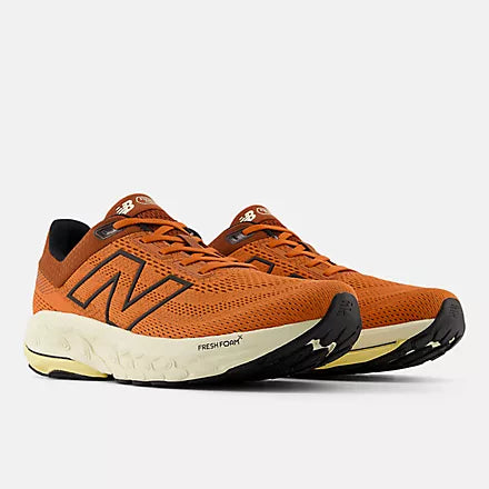 NEW BALANCE- MEN'S 860 ATHLETIC SHOE