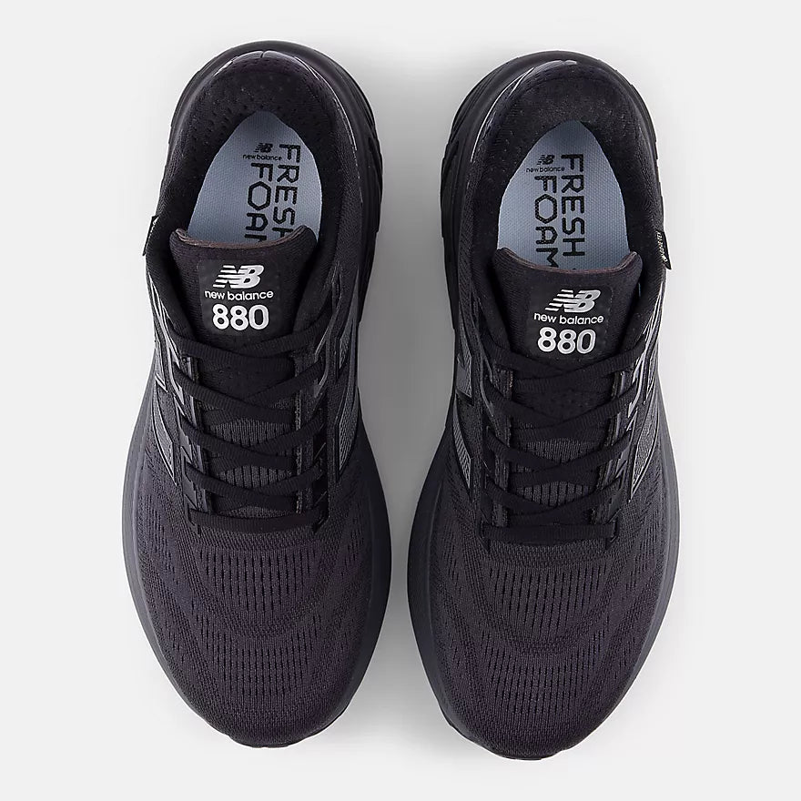 NEW BALANCE - MENS ATHLETIC SHOE 880V15
