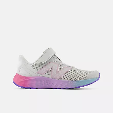 NEW BALANCE - KID'S ATHLETIC SHOE PAARIGR4