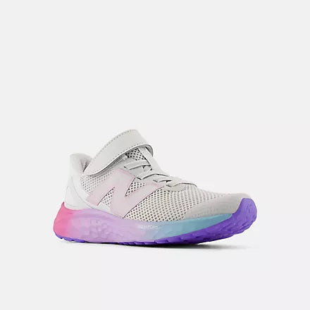 NEW BALANCE - KID'S ATHLETIC SHOE PAARIGR4