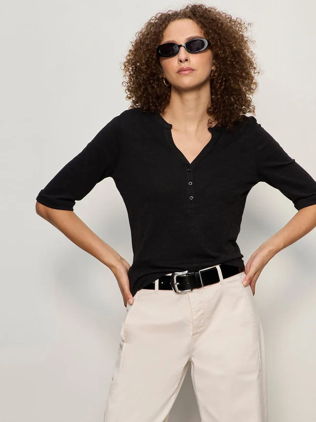 SANCTUARY - WOMEN'S ROLLED SLEEVE TEE